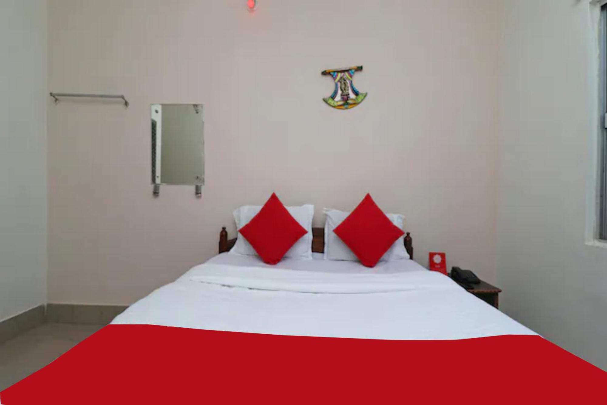 Padoshi Official Hotel