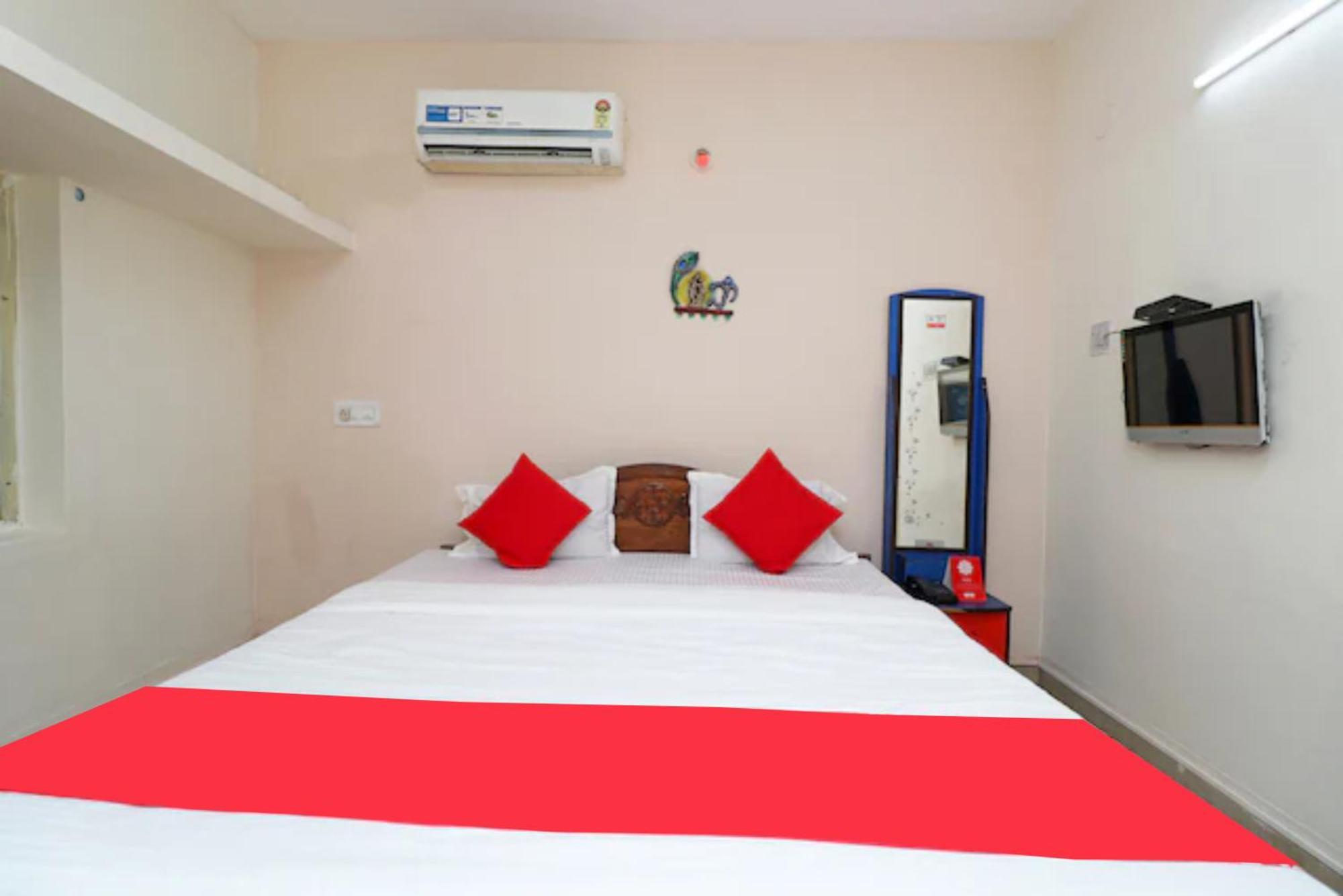 Hotel Padoshi Official